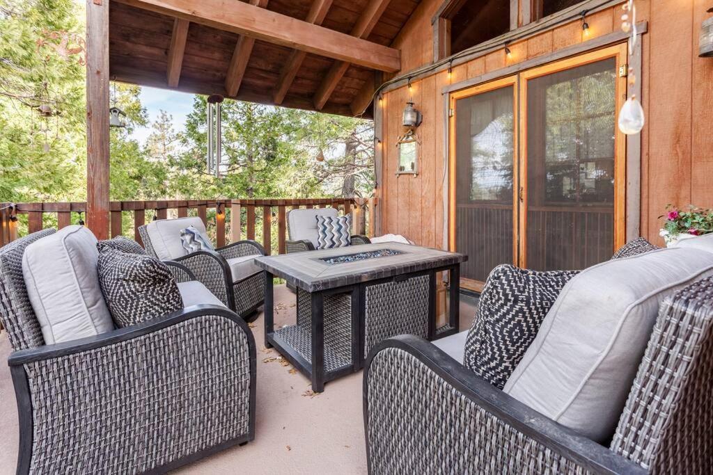 Lakeview 3-Story Winter Home Crestline Экстерьер фото