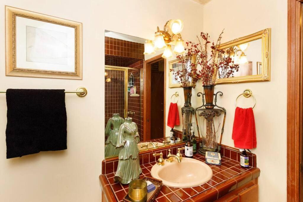 Lakeview 3-Story Winter Home Crestline Экстерьер фото