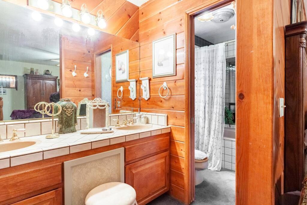 Lakeview 3-Story Winter Home Crestline Экстерьер фото